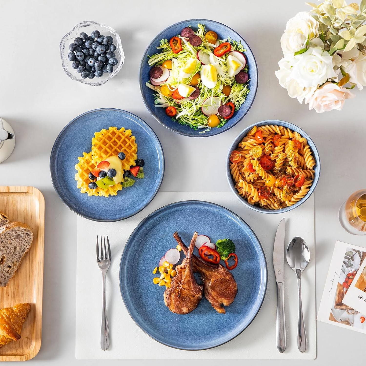 Ensemble de cuisine pour 6 personnes, vancasso ANYA Blau Teller Set Modern 24 teilig, Tafelservice mit Speiseteller, Suppenteller, Desserttellern, Schüsseln, Geschirr Set Spülmaschinen et Mikrowellenfest