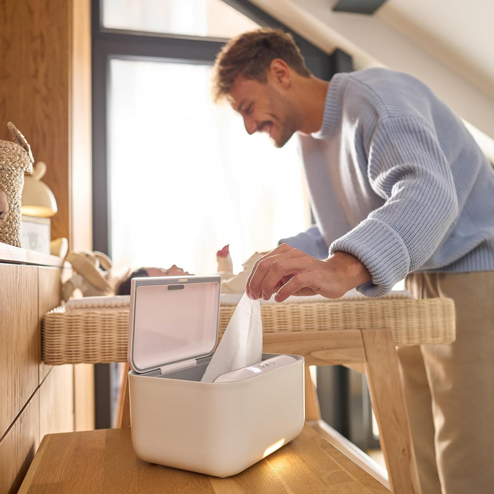 Lionelo BABYBLISS 20W Réchauffeur pour lingettes humides et petites serviettes, 20W pour bébé, veilleuse intégrée, 3 réglages de chaleur, écran tactile, maintient les lingettes humides