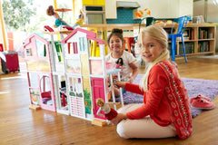Barbie Dream House, maison de ville sur 3 étages et 5 pièces, comprend des accessoires comme des meubles, pliable et rangement, jouet pour 3 ans et plus, DLY32