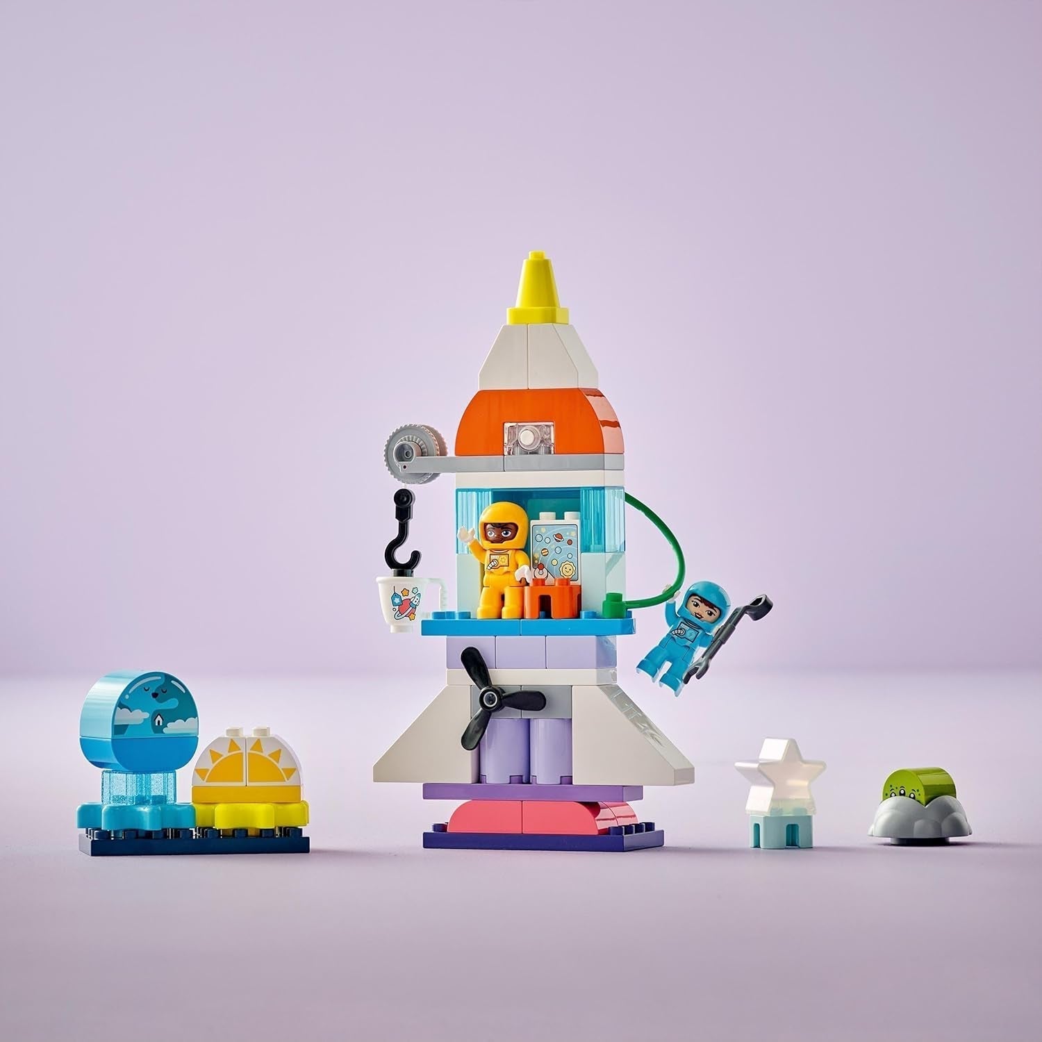 LEGO DUPLO 3-en-1 Navette spatiale Beaucoup d'aventures Ensemble spatial Jouet de fusée pour enfants Jouet scientifique de construction Développement précoce de la motricité Cadeau pour les enfants de 3 ans 10422 Ensembles de construction Beuche den LEGO-Store