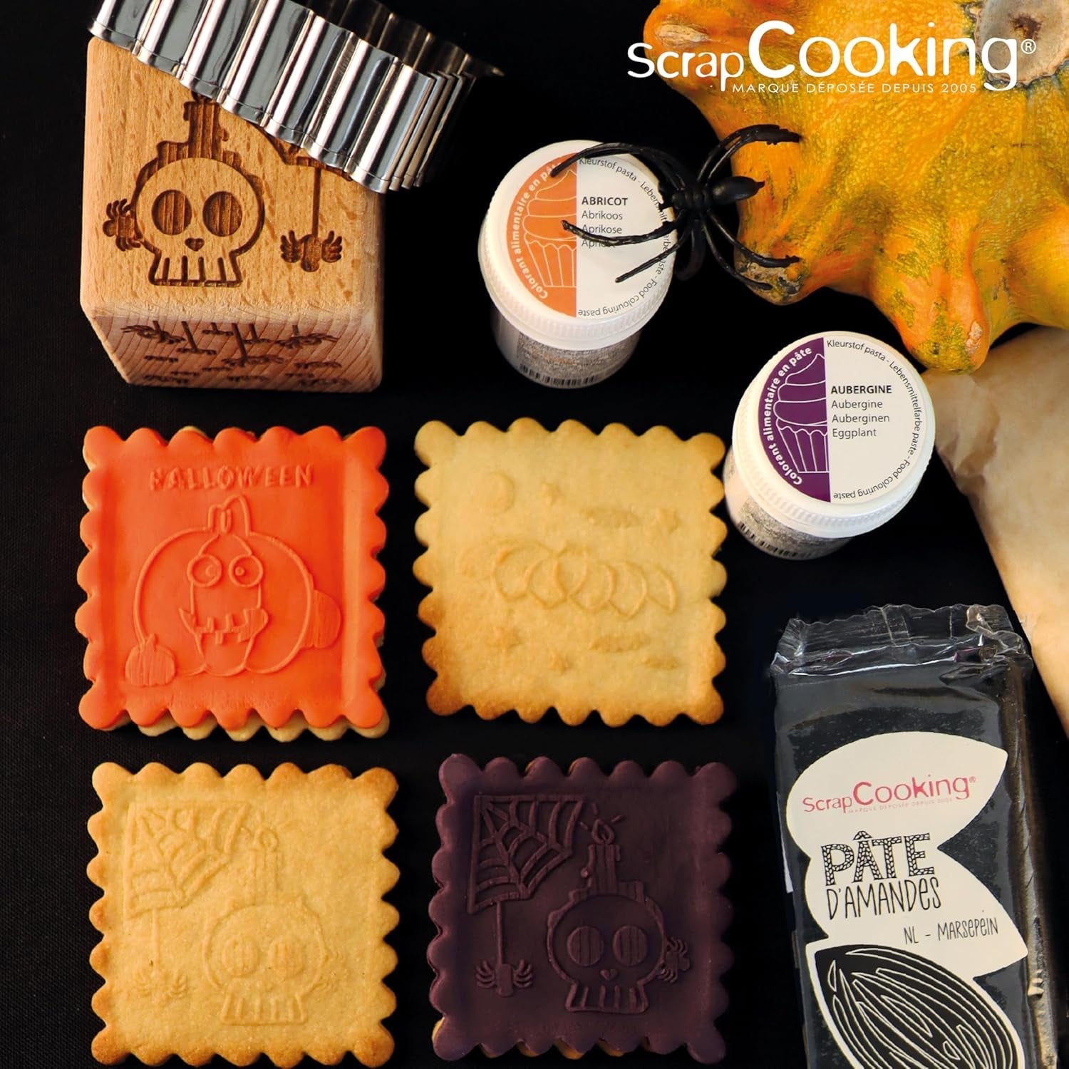 ScrapCooking – Ștampilă din lemn pentru patiserie cu modele de Halloween – cu 1 formă de biscuiți și formă de cub cu 5 fețe gravate în relief – 5298