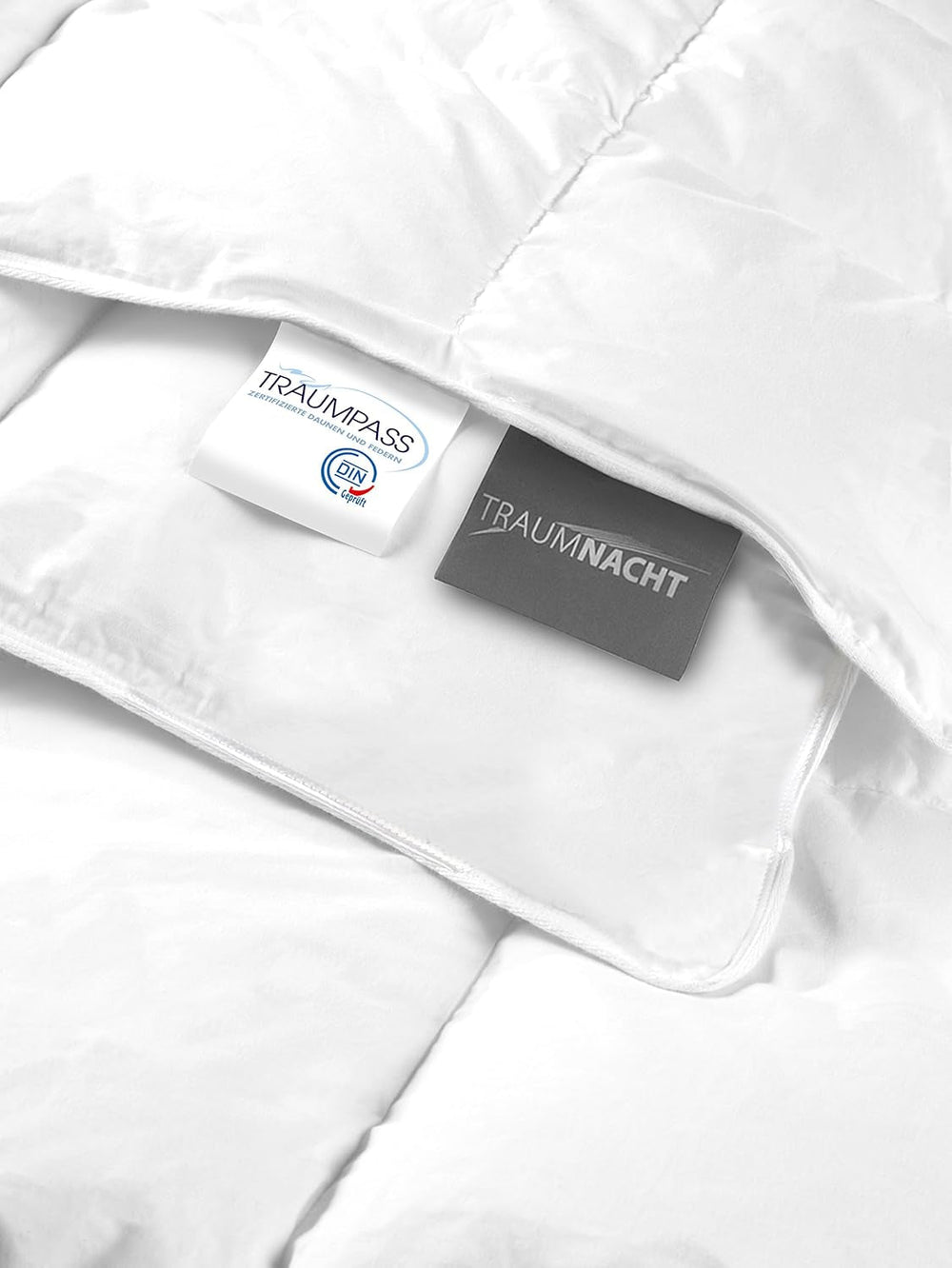 Traumnacht Basic Couette en duvet léger avec duvet blanc neuf (60%) et plumes (40%), DIN EN 12934, 135 X 200 Cm, Down Pass et certificat Oeko-Tex, produit selon la norme de qualité allemande Couettes et couettes Naty Shop