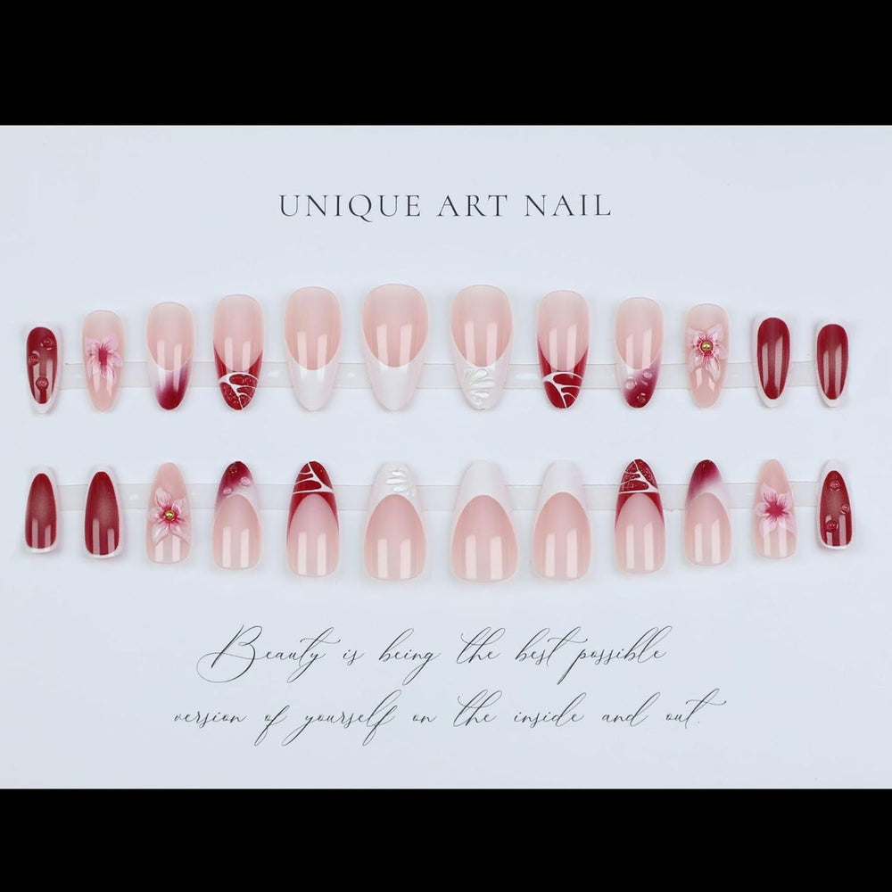 Mouyouglow 30 pièces faux ongles courts rayures blanches couleur chair florale 3D motif français Y2K fleur colle à ongles pointes blanches argent ondulé été INS faux ongles