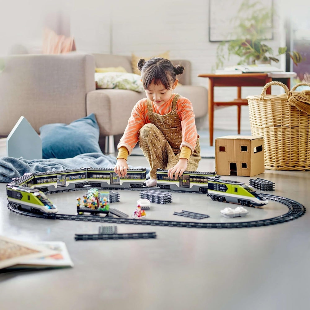 Train express de passagers LEGO City, ensemble de train télécommandé, jouet ferroviaire avec phares, 2 wagons et 24 éléments de voie, cadeau pour enfants, garçons et filles 60337 Ensembles de construction Besuche den LEGO-Store