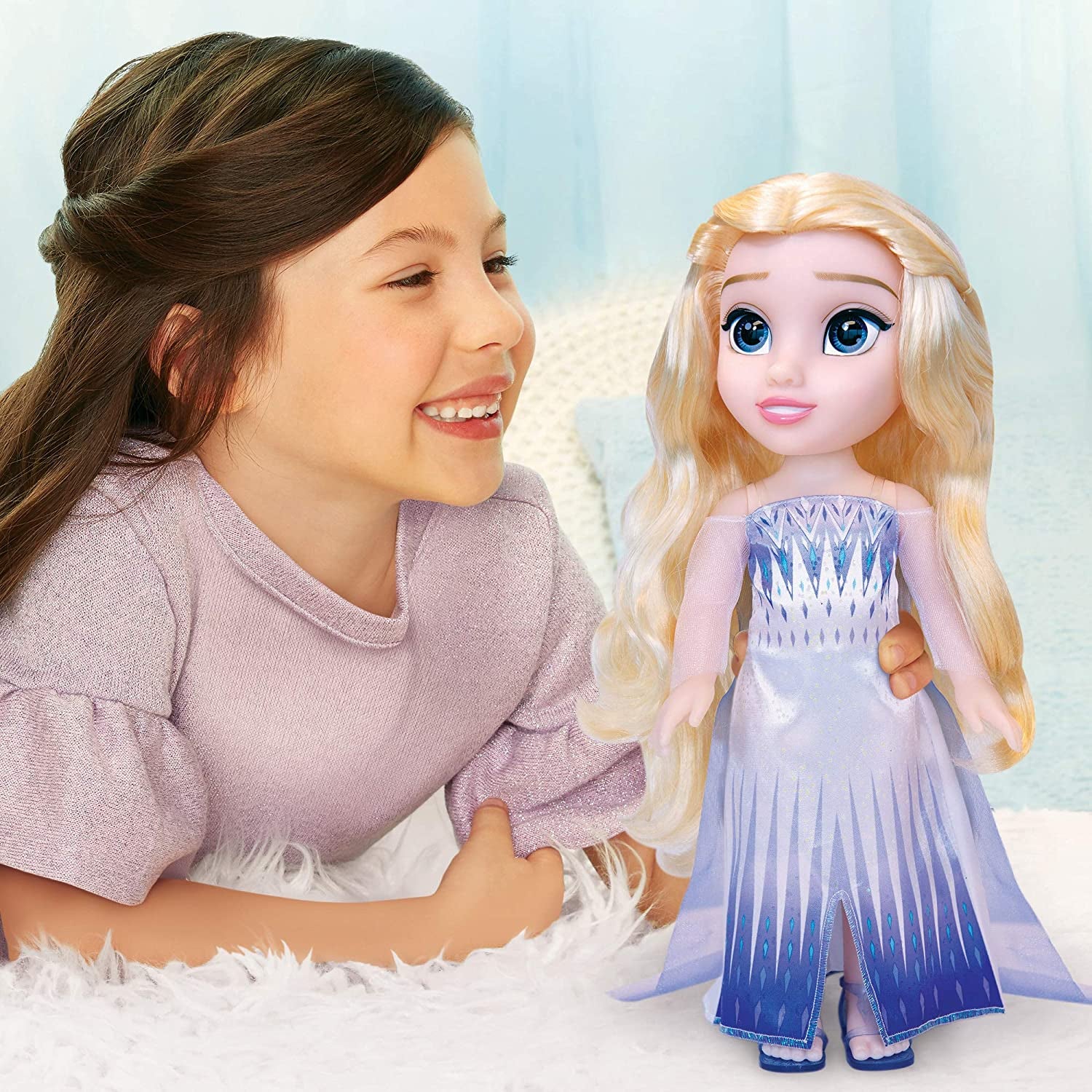 Poupée Disney La Reine des Neiges 2 ELSA La Reine des Neiges - Poupée mobile de 35 cm de haut, vêtue d'une robe tendance emblématique et de longs cheveux flottants pour un plaisir de jeu supplémentaire, pour les filles de 3 ans et plus, 214894 Naty Shop Dolls