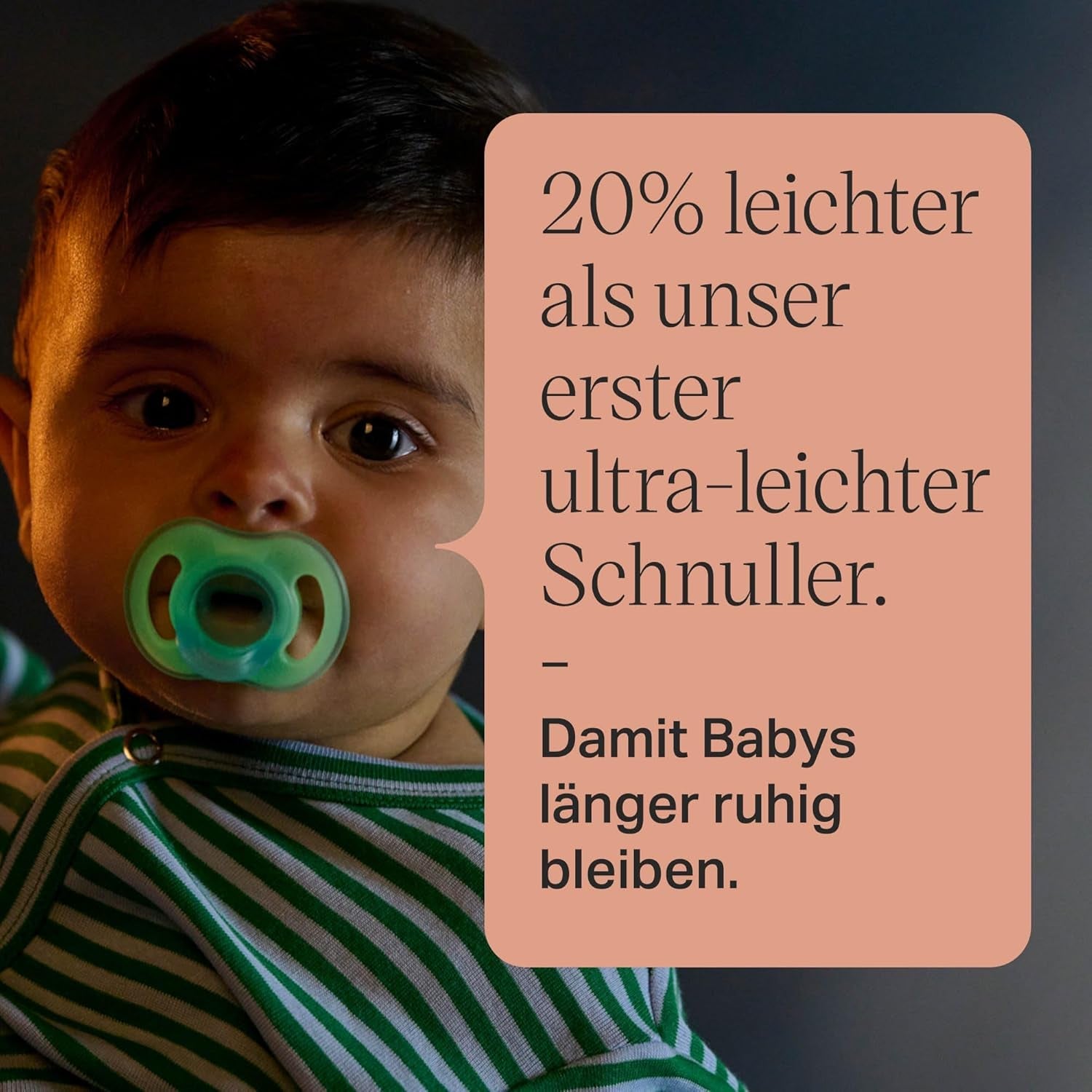 Tommee Tippee Sucettes ultra légères StayPut et Night Glow, 0 à 6 mois, paquet de 4, conception en silicone monobloc, sensation douce sur la peau