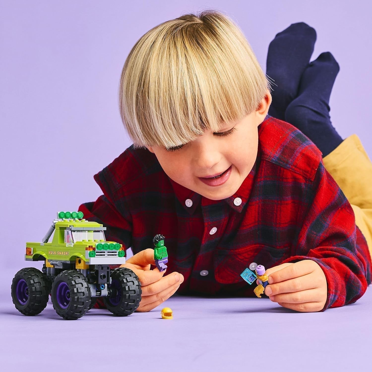 LEGO Ç€ Marvel Hulk Truck Vs. Thanos - Jouet de construction de super-héros - Véhicule et figurines Avengers - Monster truck pour un méga plaisir - Cadeau pour garçons et filles à partir de 7 ans - 76312 Jeux de construction Besuche den LEGO-Store