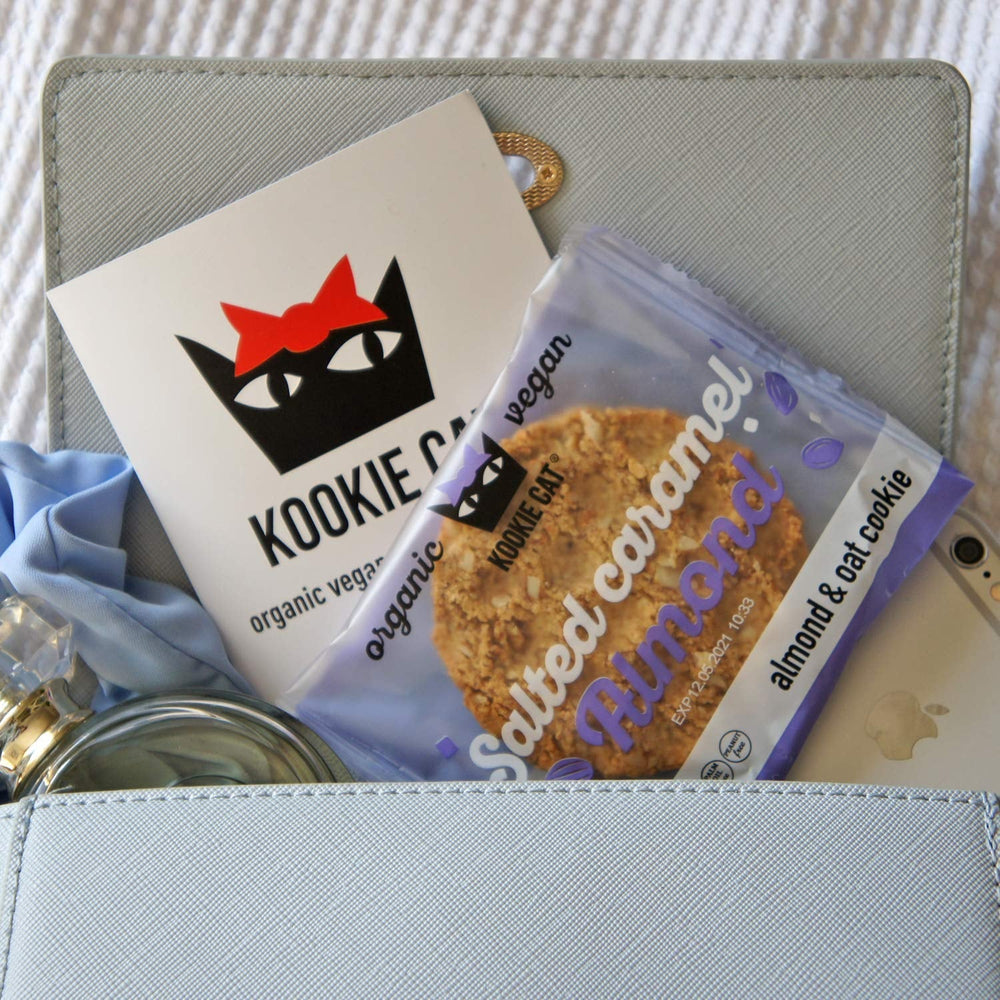 Biscuits végétaliens aux amandes et au caramel salé – Emballés individuellement, sans gluten, sans soja, avoine biologique aux amandes – 12 x 50 g Multipack (lot de 2)