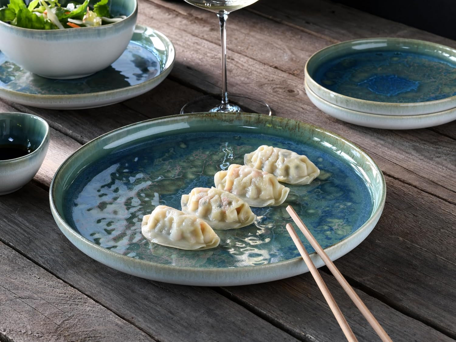 Creatable 22447 Yuki Series Service de table pour 2 assiettes en porcelaine, passe au lave-vaisselle et au micro-ondes, fabriqué en Europe