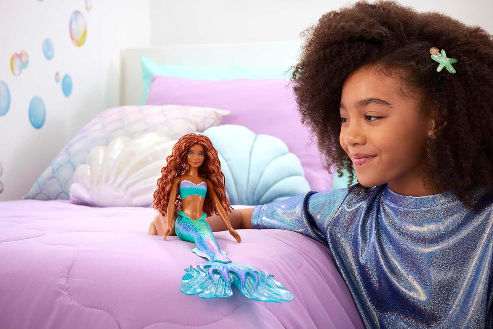 Mattel Disney Ariel – Poupée La Petite Sirène, inspirée du film La Petite Sirène, jouet sirène, positionnable, cadeaux Disney, jouet pour 3 ans et plus, HLX08