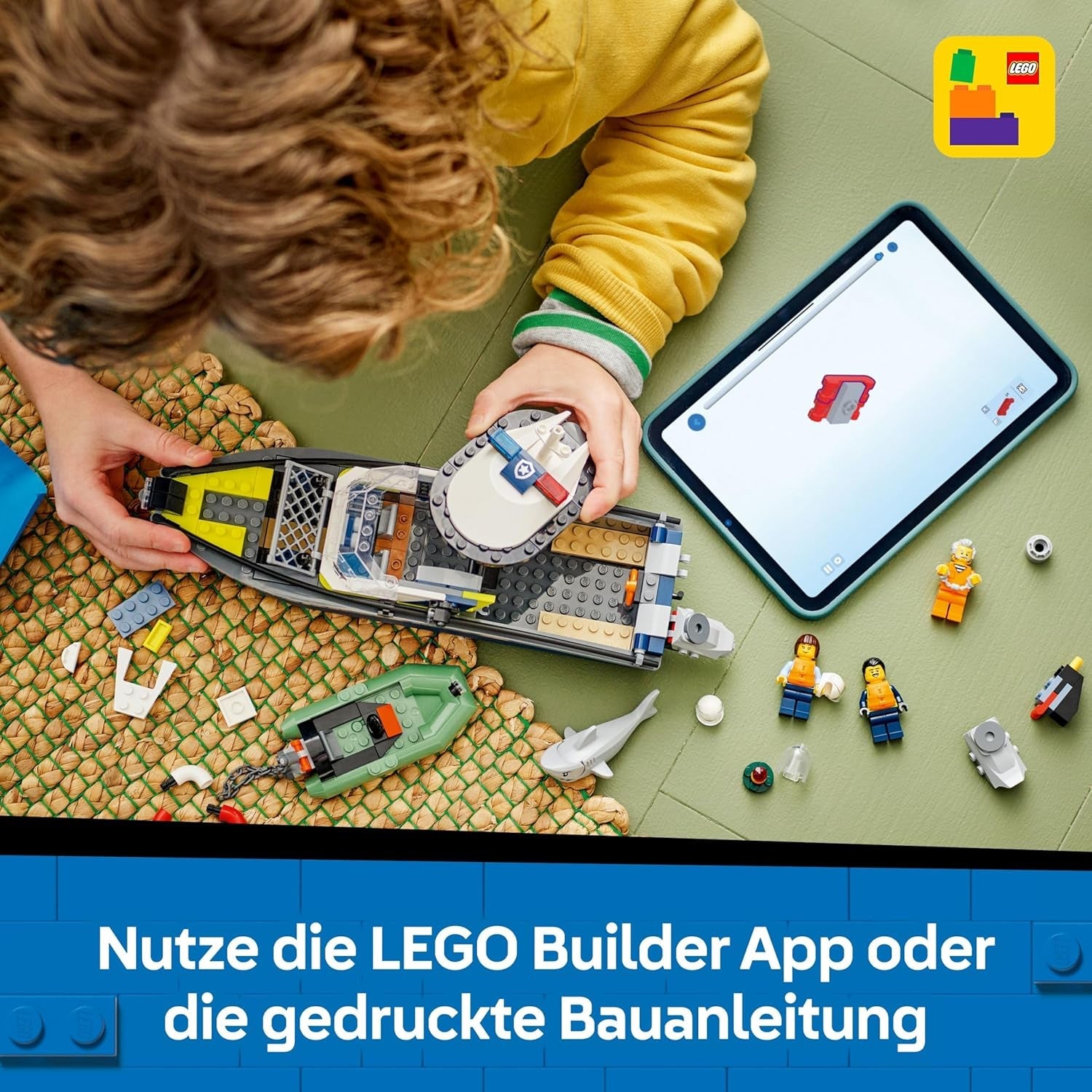 LEGO City Verfolgungsjagd im Polizeiboot – Spielset mit schwimmfähigem Schnellboot, Schlauchboot des Ganoven, 3 Mini-Figuren und Einer Haifigur – Geschenk für Jungen und Mädchen ab 6 Jahren – 60456