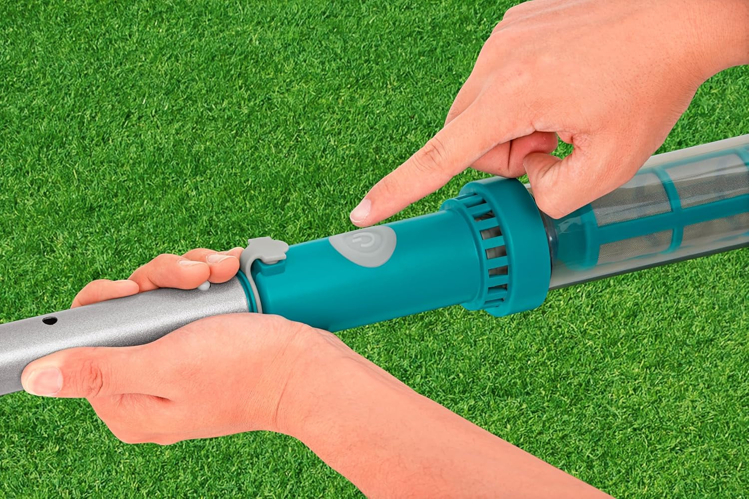 Aspirateur de piscine à batterie Bestway AquaSurge 251 cm