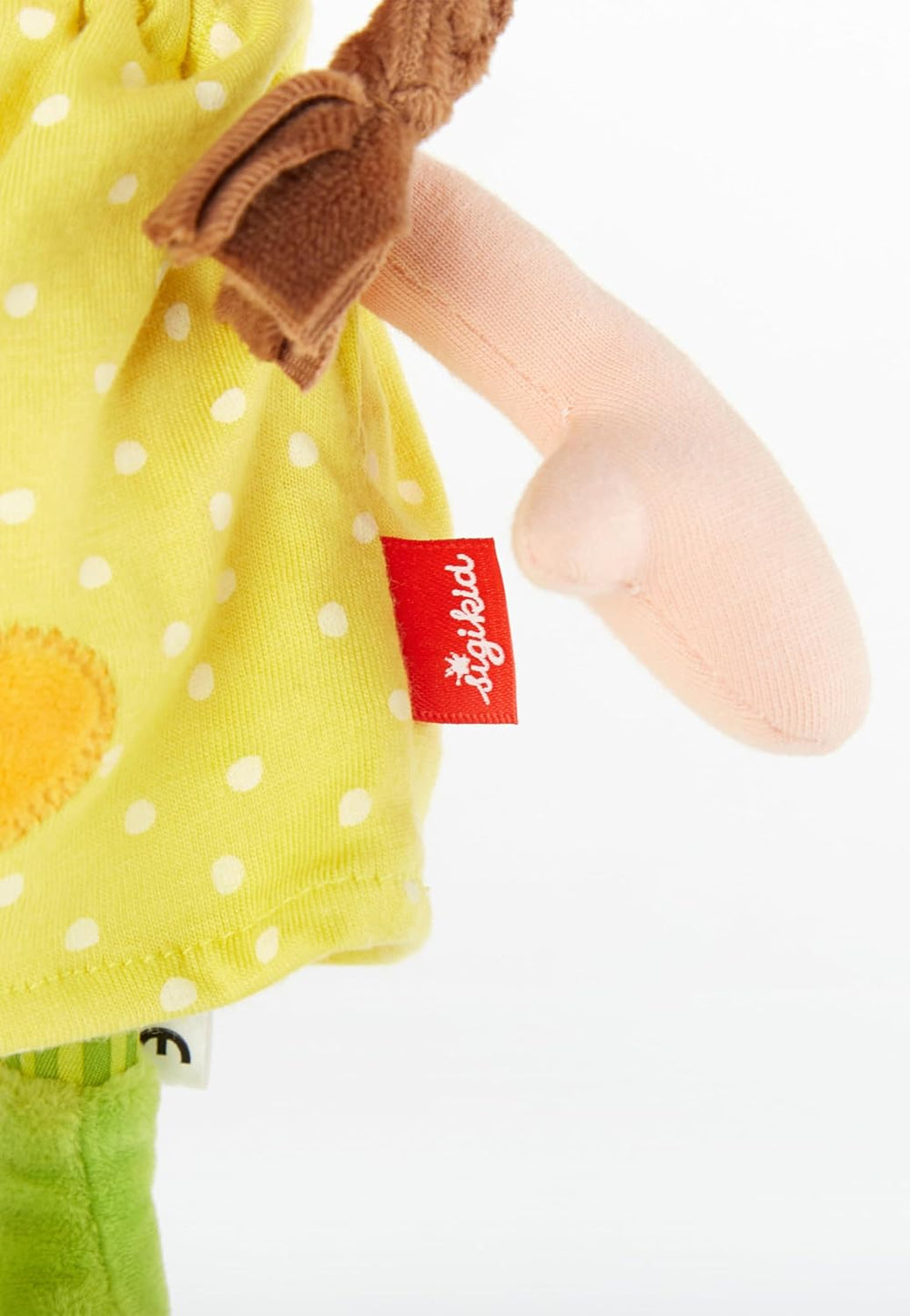 SIGIKID 39411 Petite poupée douce fille, jouet pour bébé, recommandé à partir de 6 mois, jaune