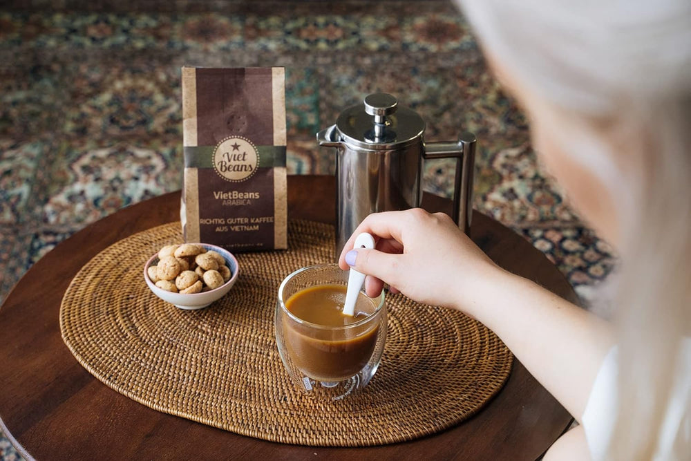 VietBeans 100% Arabica Whole Kaffeebohnen - Espresso Beans säurearm - Fruchtiger Hochlandkaffee mit Nebennote Karamell und Honig - Leicht bittere Süße - 250g