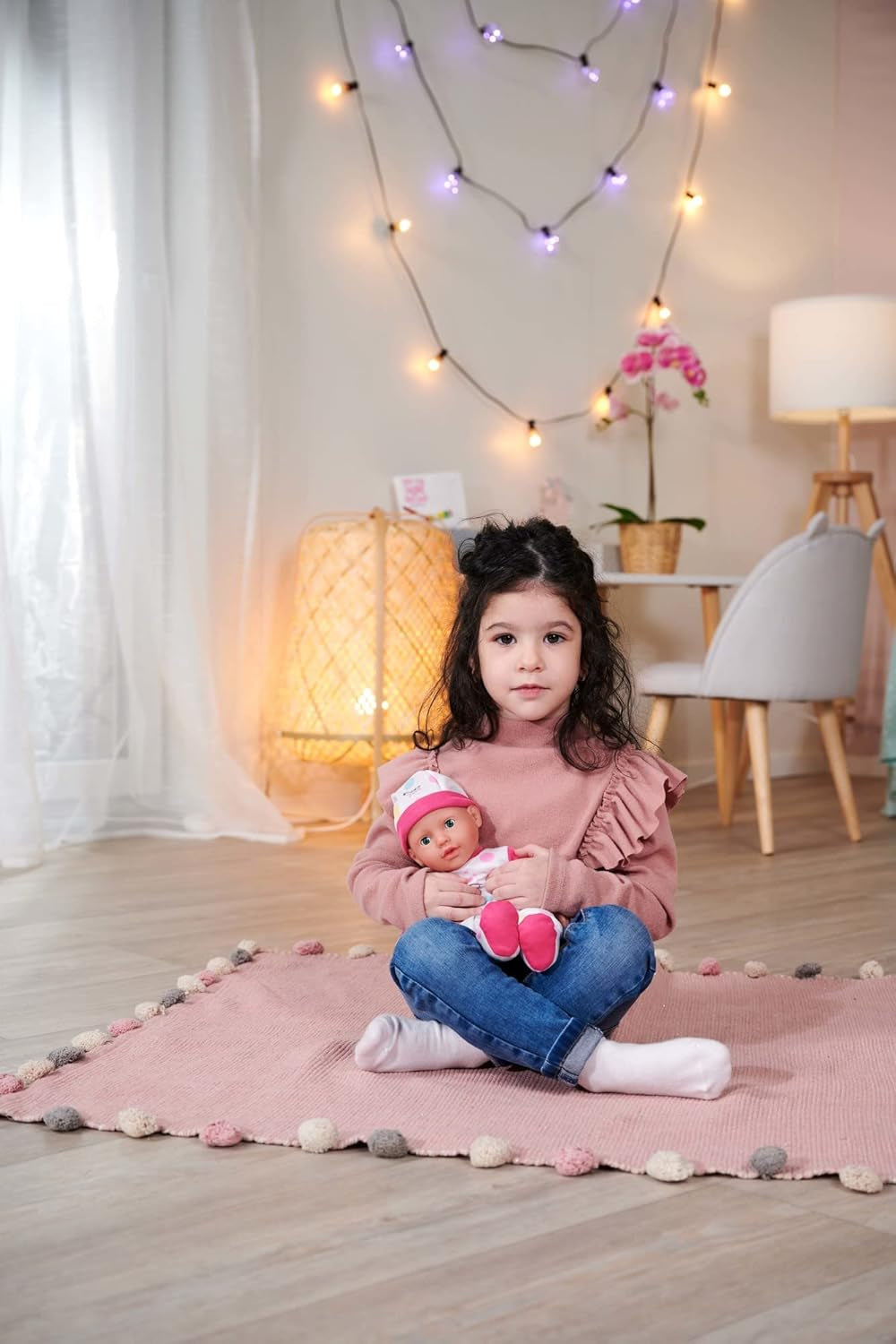 Simba 105140004 - Laura Cutie, poupée au corps doux et aux yeux endormis dans une jolie combinaison minou, 5 sons, 30 cm, à partir de 12 mois