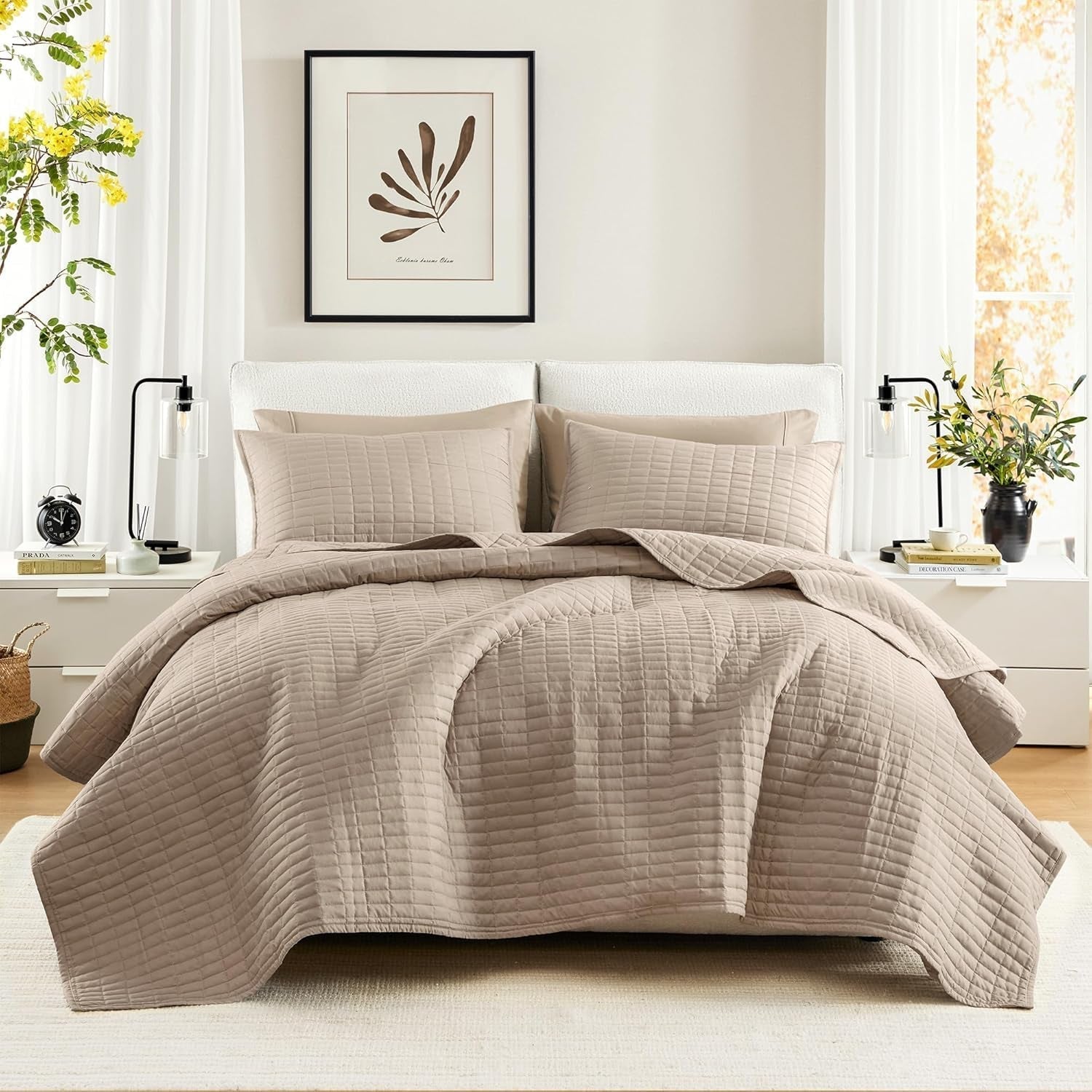 Comfort Spaces Kienna Parure de lit de luxe à double couture - Couverture d'été légère et douce toute l'année - Taies d'oreiller assorties - Couverture blanche pour lits king size (264,2 x 228,6 cm) Naty Shop Taupe Quilt King/Cal King (104"X90")