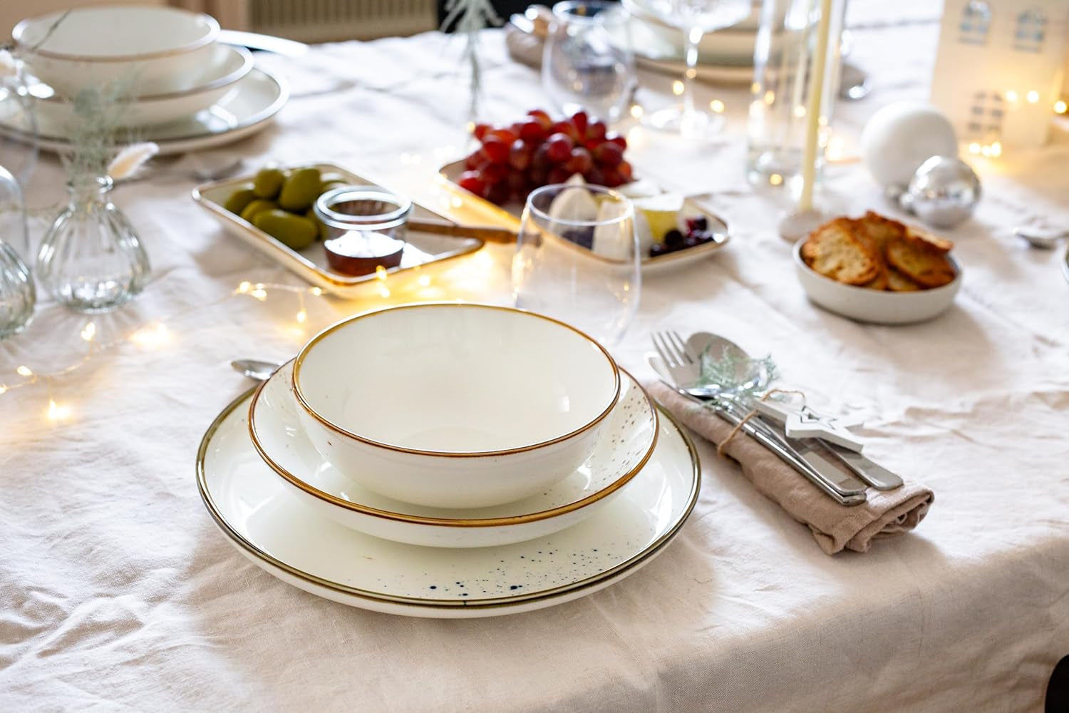 MÄSER Série Pintar Service de table de haute qualité pour 4 personnes, 16 pièces, vernis ouvert, taches brunes visuelles et bords fins, porcelaine d'aspect vintage fait à la main