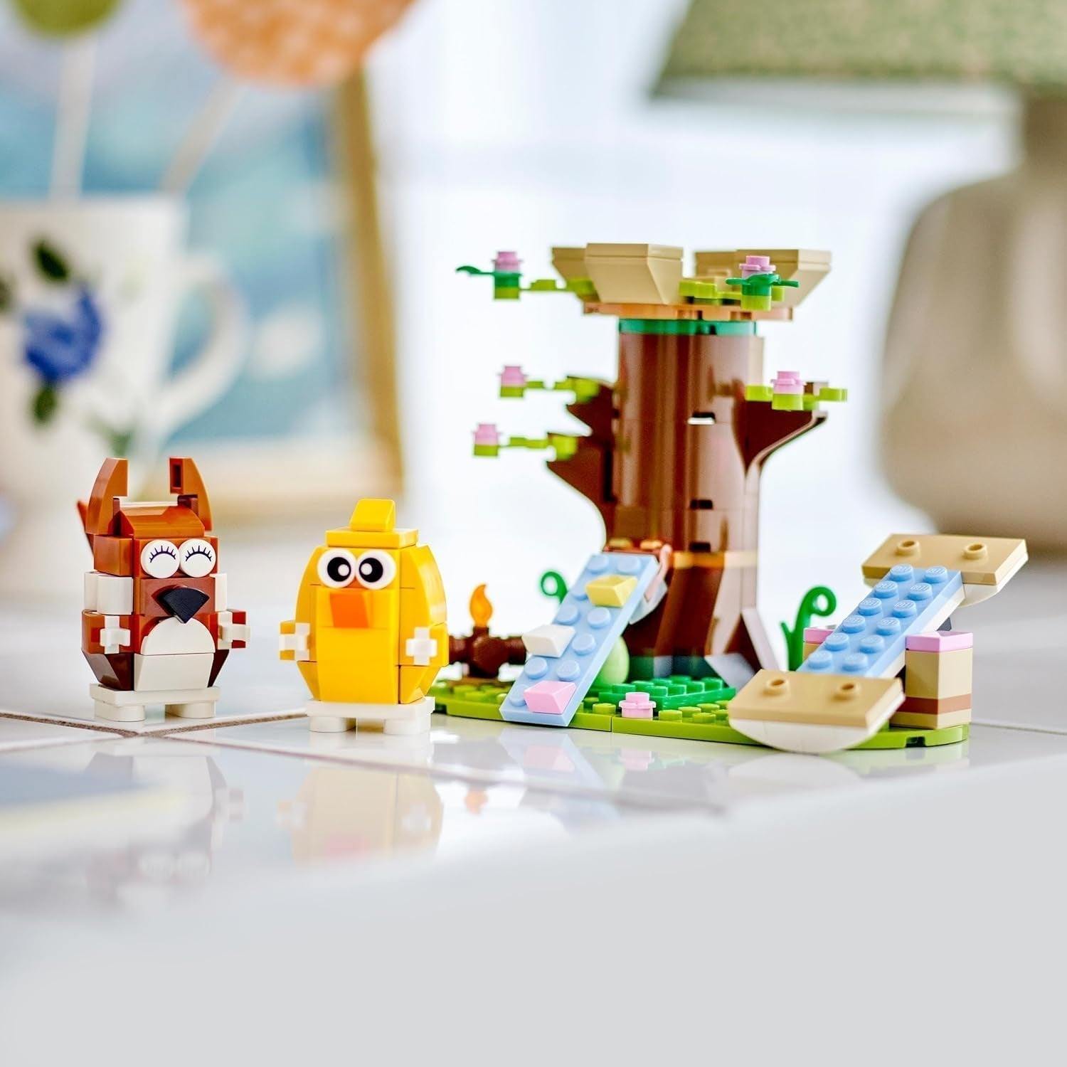 LEGO Spring Animal Playground, ensemble de construction oiseau et écureuil, ensemble de jeu cabane dans les arbres pour enfants, idée cadeau pour garçons et filles de 8 ans, ensemble d'animaux, jouet figurines d'animaux 40709 Jeux de construction Beuche den LEGO-Store