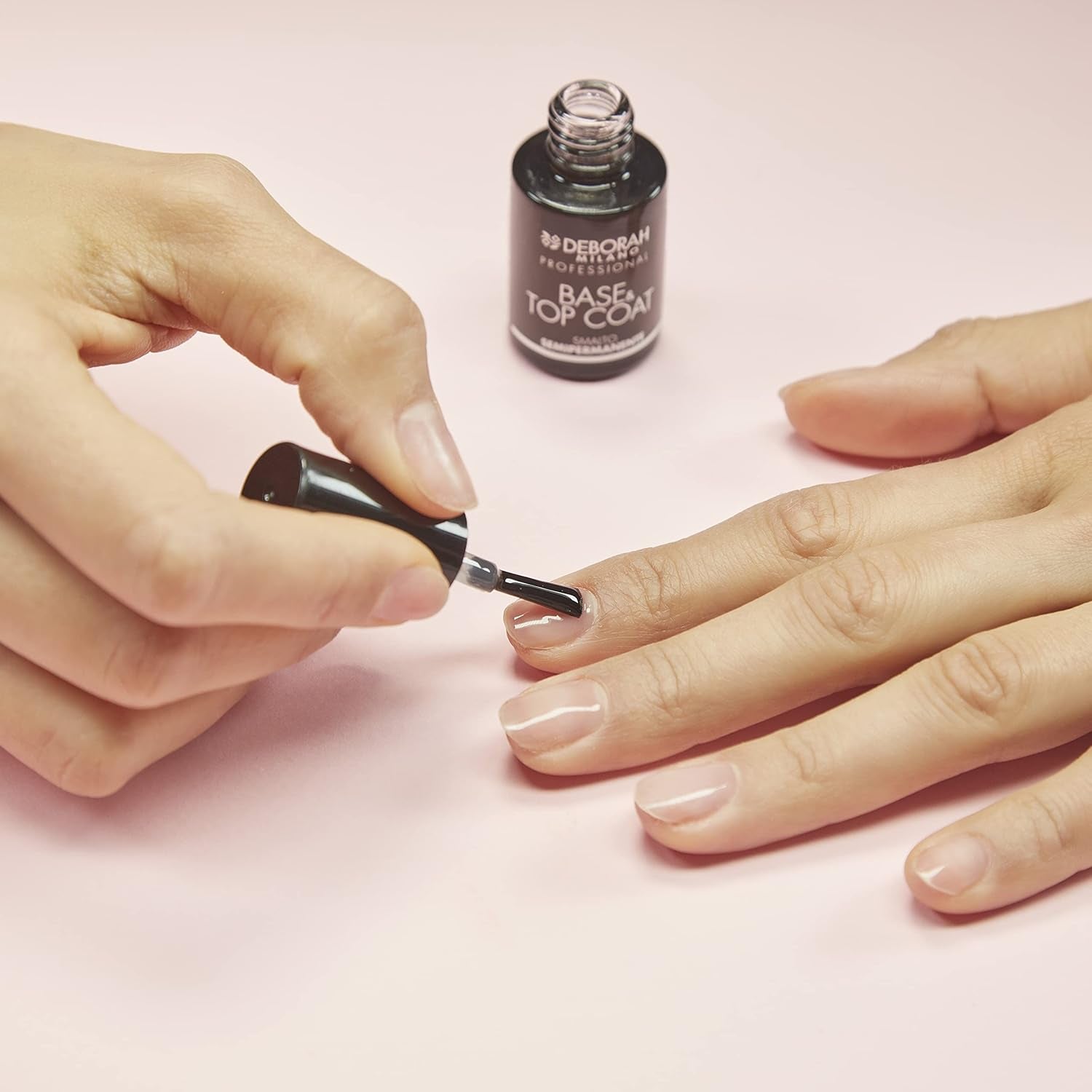 Vernis à ongles semi-permanent Milano Professional, no. 21 Bourgogne, effet volumateur, longue durée, pour des ongles intenses et brillants, 4,5 ml