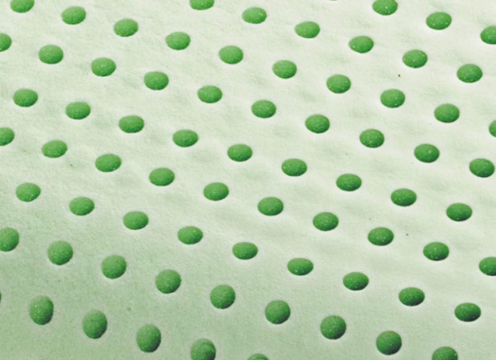 Oreiller orthopédique de soutien du cou - Aloe biologique - Aloe Vera Oreiller viscoélastique Hauteur 14 cm Housse 100% coton Oreiller visco - Oreiller en mousse à mémoire de forme - Fabriqué en Italie Naty Shop Oreillers standards