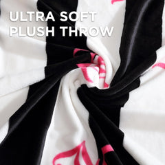 Juicy Couture Cabana Couverture en peluche, 127,7 x 178,8 cm, luxueuse couverture en peluche en microfibre pour un maximum de confort et de chaleur douillette Juicy Couture Lits et couvertures