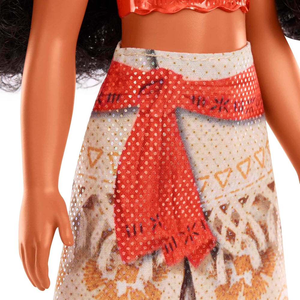 Mattel DISNEY Moana - Poupée mannequin articulée avec tenue pailletée, bandeau et collier amovibles, pour enfants à partir de 3 ans, HPG68