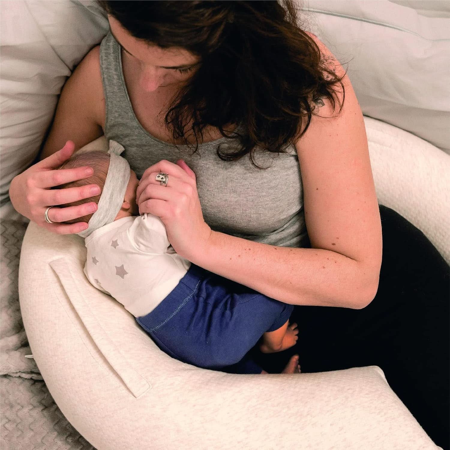 Pernă de alăptare multifuncțională, 4 în 1, Soft Nova, bej, pernă unică: 202 cm, fotoliu, 40 X 75 X 22 cm Accesorii Hrana si Alaptare Bebe Naty Shop