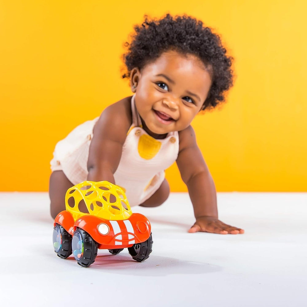 Bright Starts Oball Hochet Jouet Voiture Jouet d'Activité Motrice pour Bébés et Tout-Petits à partir de 3 Mois 1 Pièce Couleur Aléatoire Bleu ou Rouge Jouets pour Bébés Naty Shop