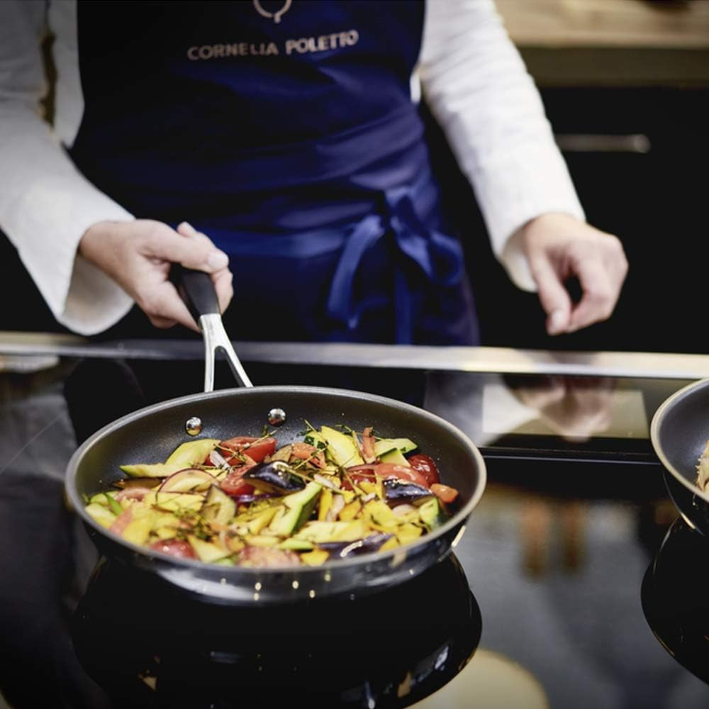 Poêles ZWILLING CORNELIA POLETTO, avec revêtement antiadhésif en 4 couches avec particules de diamant, acier inoxydable 18/10, pour tous types de feux, y compris induction. Casseroles et poêles Naty Shop