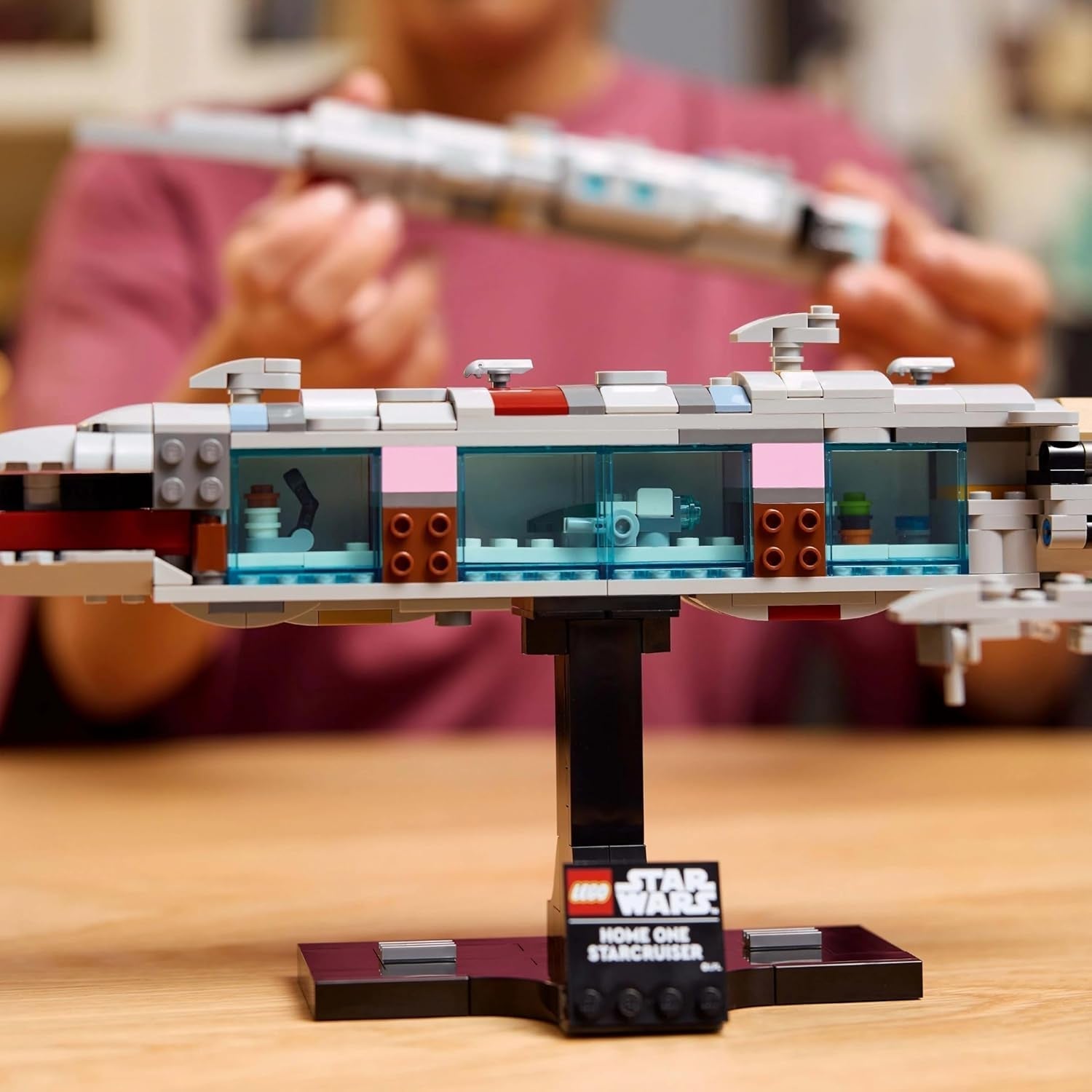 LEGO Star Wars 75405 Home One Starcruiser du Retour du Jedi - Modèle de vaisseau spatial - Ensemble fantastique et de collection à construire et à exposer - Cadeau pour les fans adultes et adolescents Jeux de construction Besuche den LEGO-Store