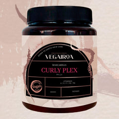 VEGAIROA - Curly Plex Mask - Masque pour boucles définies sans frisottis - Soin hydratant en profondeur - Pour cheveux bouclés ou ondulés - Produit de coiffure professionnel vegan - Masque Capillaire Naty Shop 1000ml