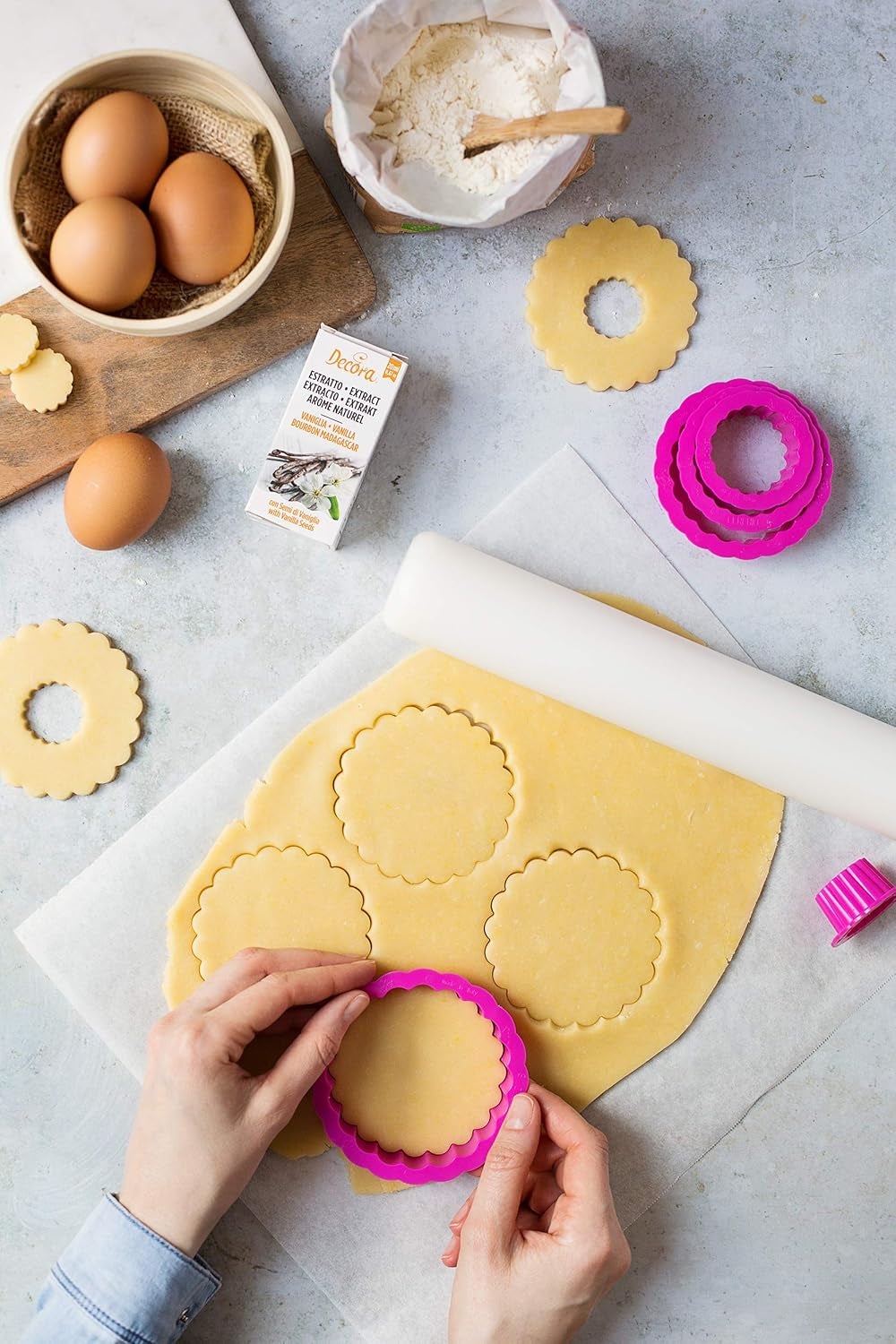 0255301 Jeu de moules à biscuits, ronds ondulés, 6 pièces, 1,5/2,5/3,5/5/6,5/8 cm