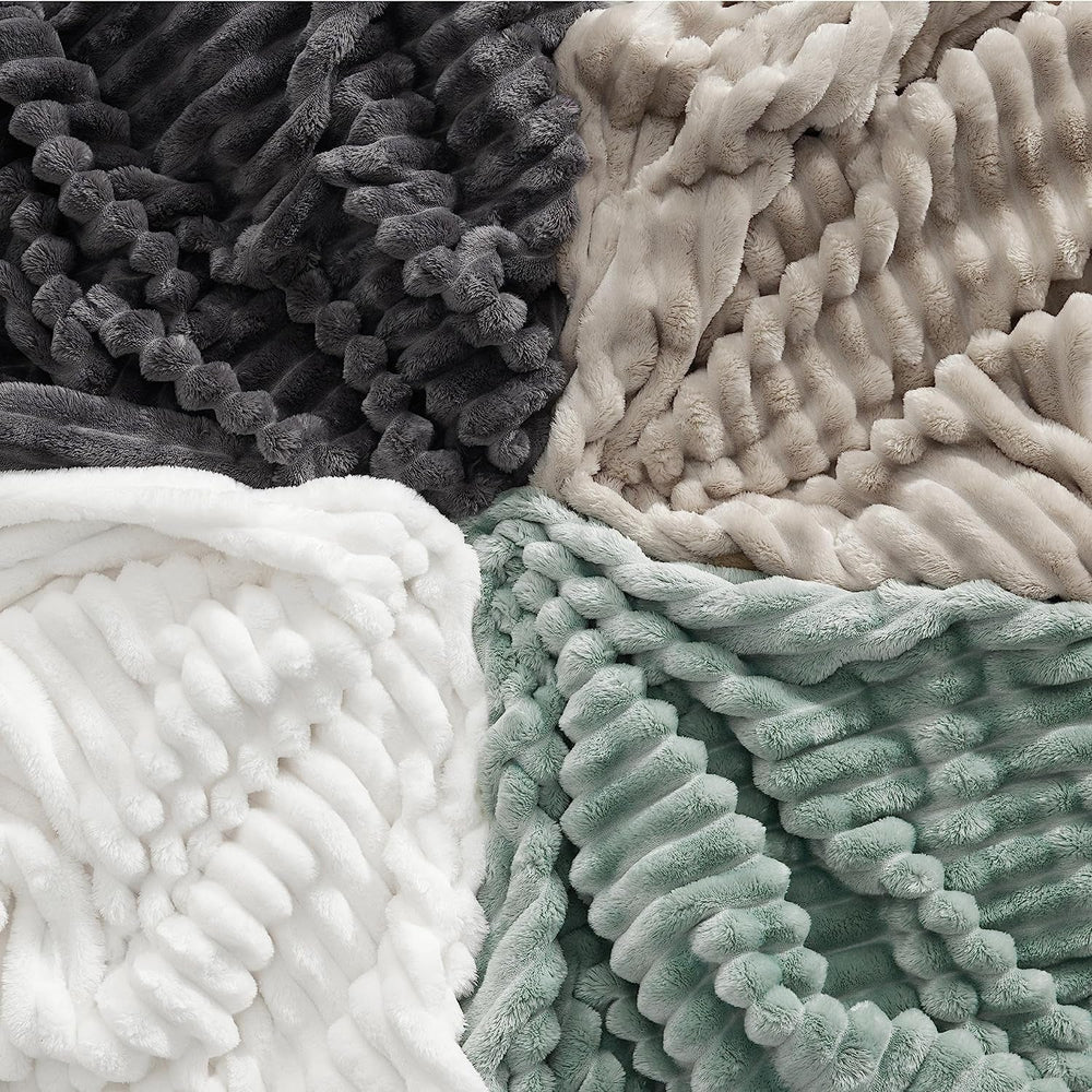 BEDSURE Couverture polaire vert sauge pour canapé – Couvertures super douces et confortables pour femmes, petite couverture mignonne pour filles, lits et couvertures 127 x 152 cm Beuche den BEDSURE-Store