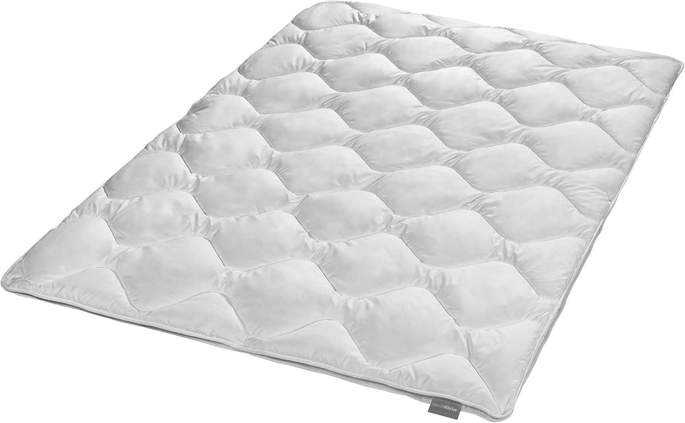 Traumnacht Couette confortable en coton mono toutes saisons, couette de transition idéale avec housse en mélange de coton, 135 x 200 cm, lavable, certifiée Oeko-Tex, fabriquée selon les normes de qualité allemandes Quilts and Quilts Naty Shop