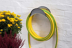 Support de tuyau principal - En acier galvanisé - Avec protection des bords - Convient pour un tuyau de 25 m (1/2 pouce) / Support de tuyau mural / Option de suspension pour tuyau d'arrosage / Support de tuyau / 9926050