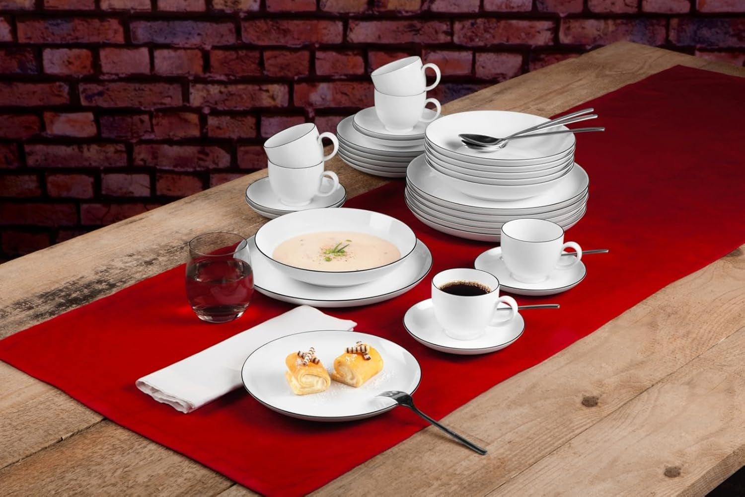 Service de table Seltmann Weiden 001.737148 Lido - 6 assiettes plates + 6 assiettes de fond - 12 pièces - Black Line