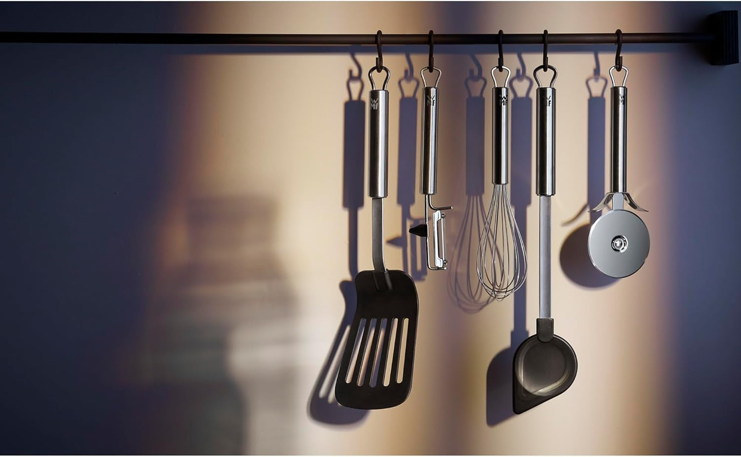 WMF Profi plus Éplucheur de pommes de terre avec lame pendulaire 19 cm Éplucheur Naty Shop