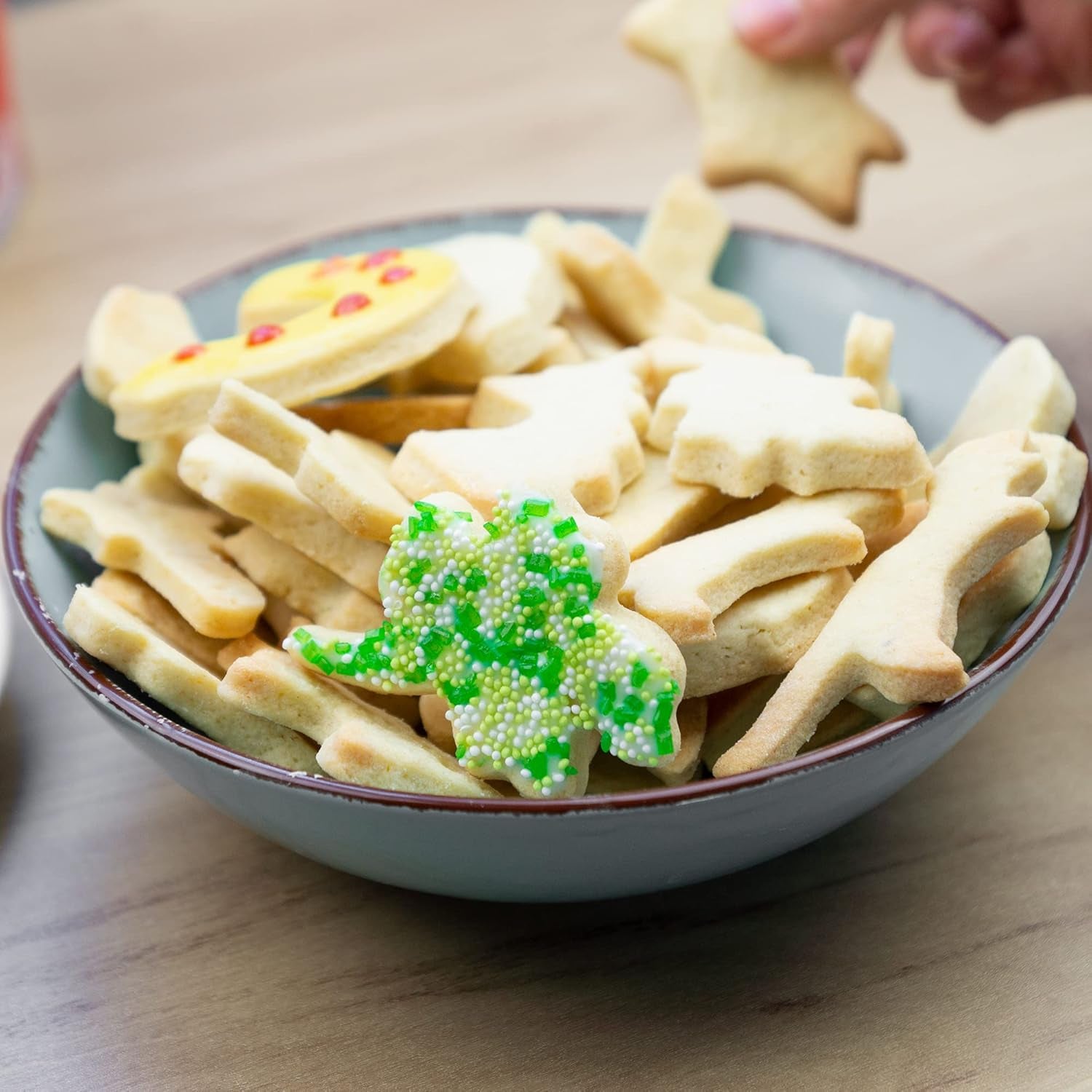 Lurch 10546 Lot de 4 emporte-pièces en forme de panier porte-bonheur en forme de fer à cheval, de cochon, de trèfle, en acier inoxydable avec revêtement en silicone