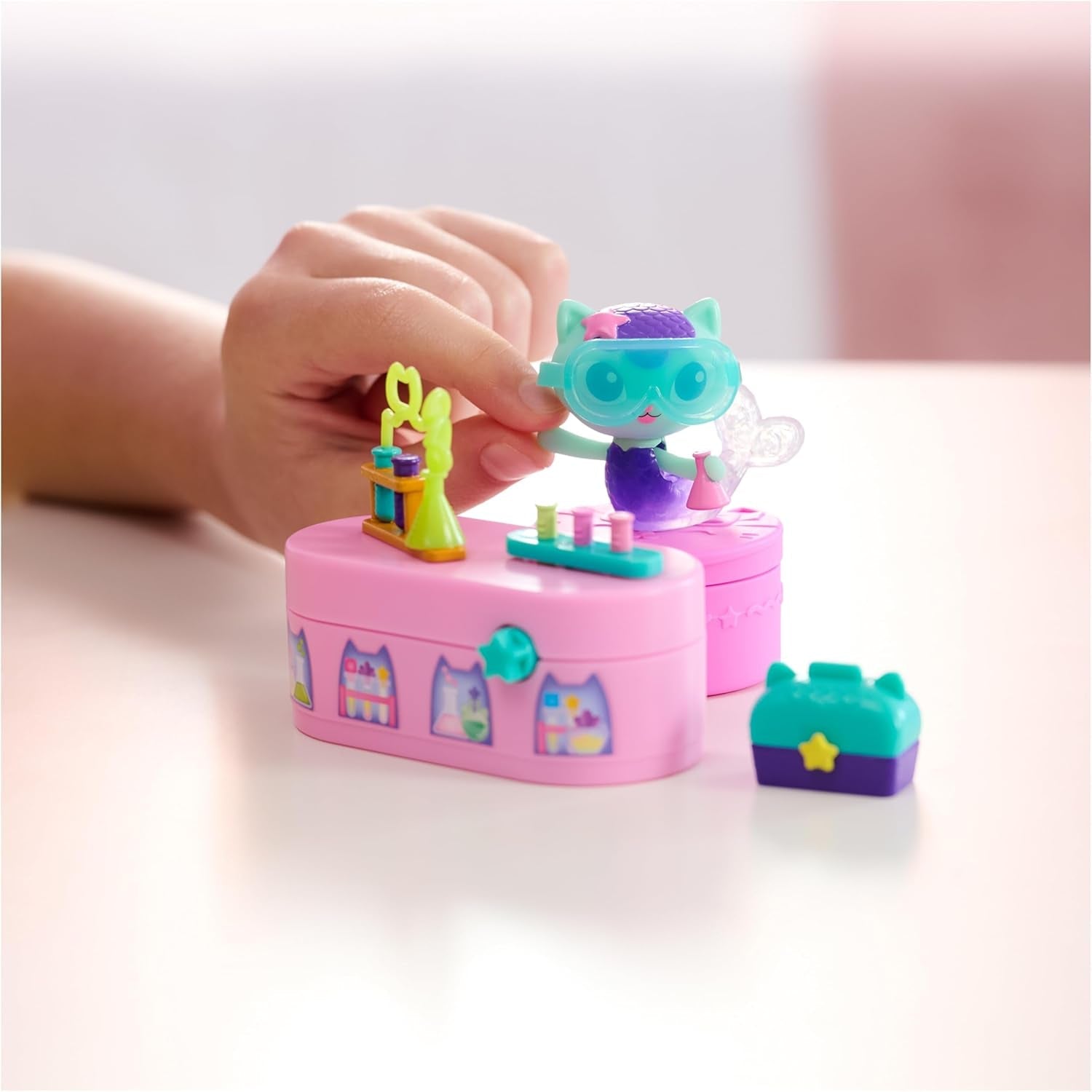 Gabby™S Dollhouse, Bobble Kitty Furniture Pack de figurines de chat suricates avec meubles et accessoires de maison de poupée, à partir de 3 ans Dollhouses Naty Shop