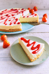 RUF New York Cheesecake Strawberry No Bake, Cheesecake américain original avec sauce aux fraises, 360 grammes Kitchen Naty Shop