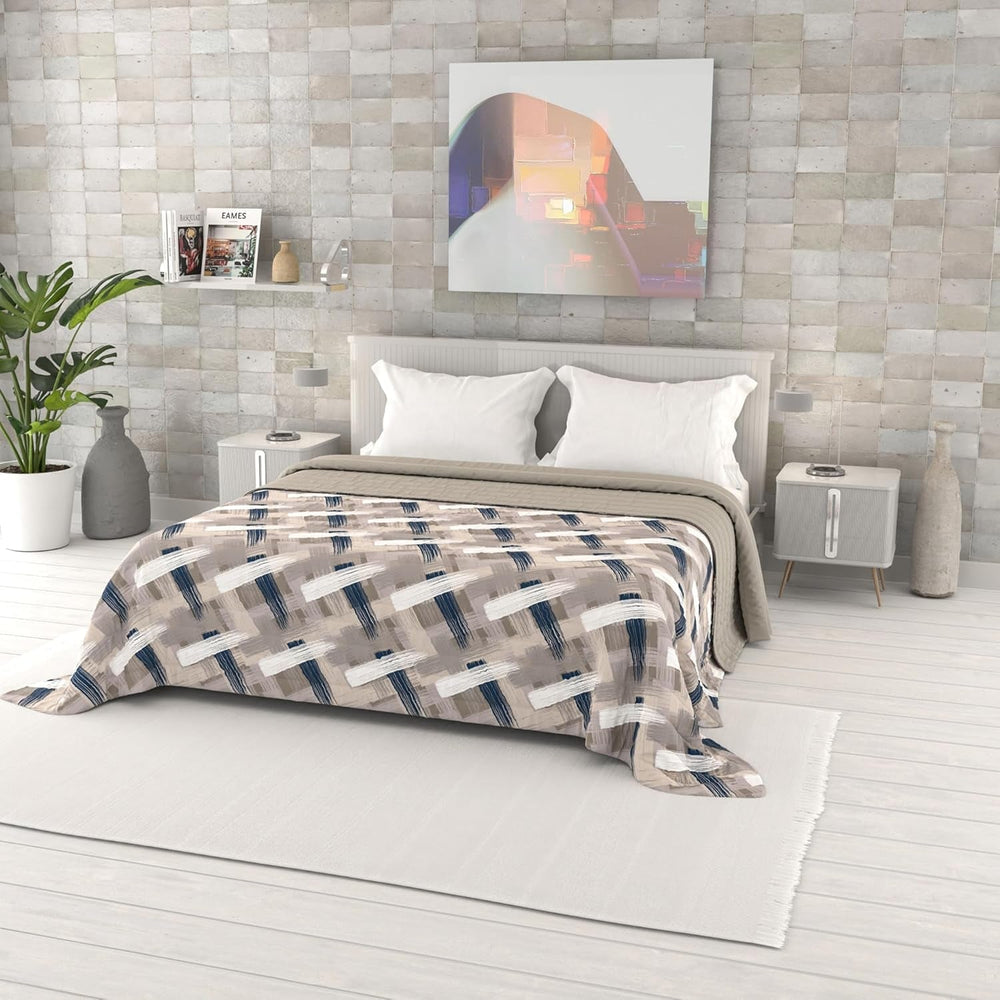 Couette d'été imprimée fantaisie, rembourrage en polyester, pétales, 260 x 270 cm.