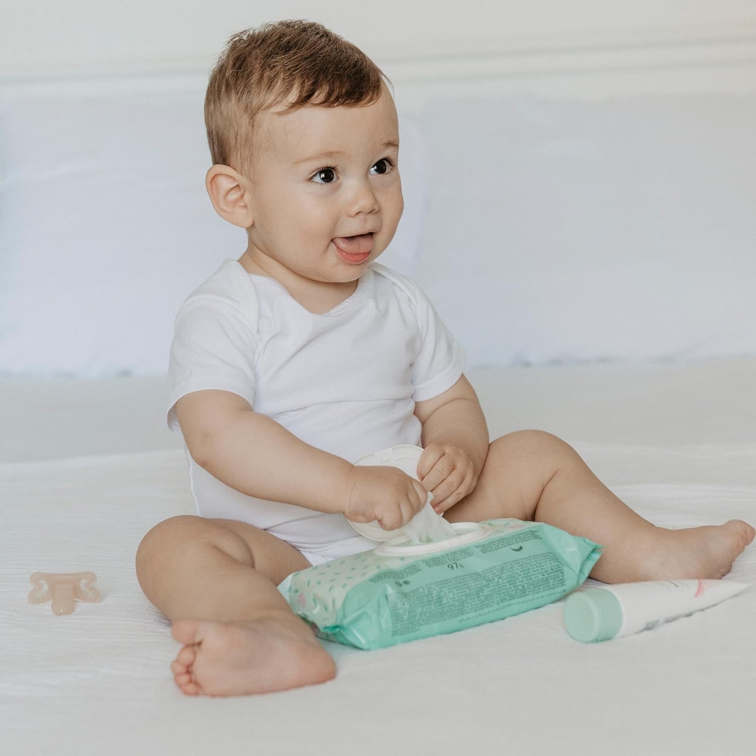 Suavinex 14 Pack de 60 lingettes humides pour bébé (840 lingettes au total), hydratantes, adaptées aux peaux atopiques, 95% d'ingrédients naturels