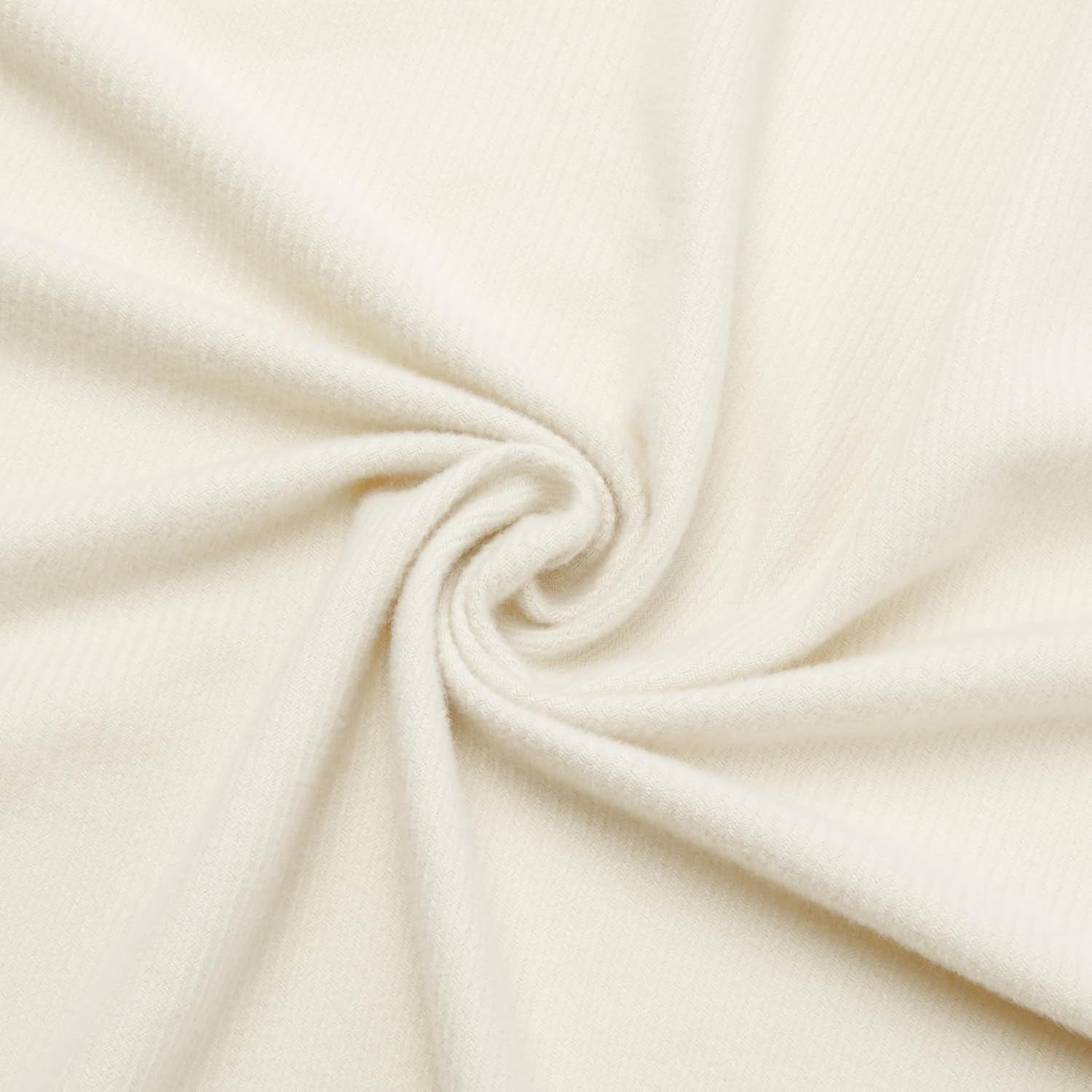 Amazon Basics Plaid léger en polyester recyclé, couverture douillette pour décoration de chambre, 127 x 152 cm, blanc ivoire avec motif bleu Check Beds and Couvertures Besuche den Amazon Basics-Store