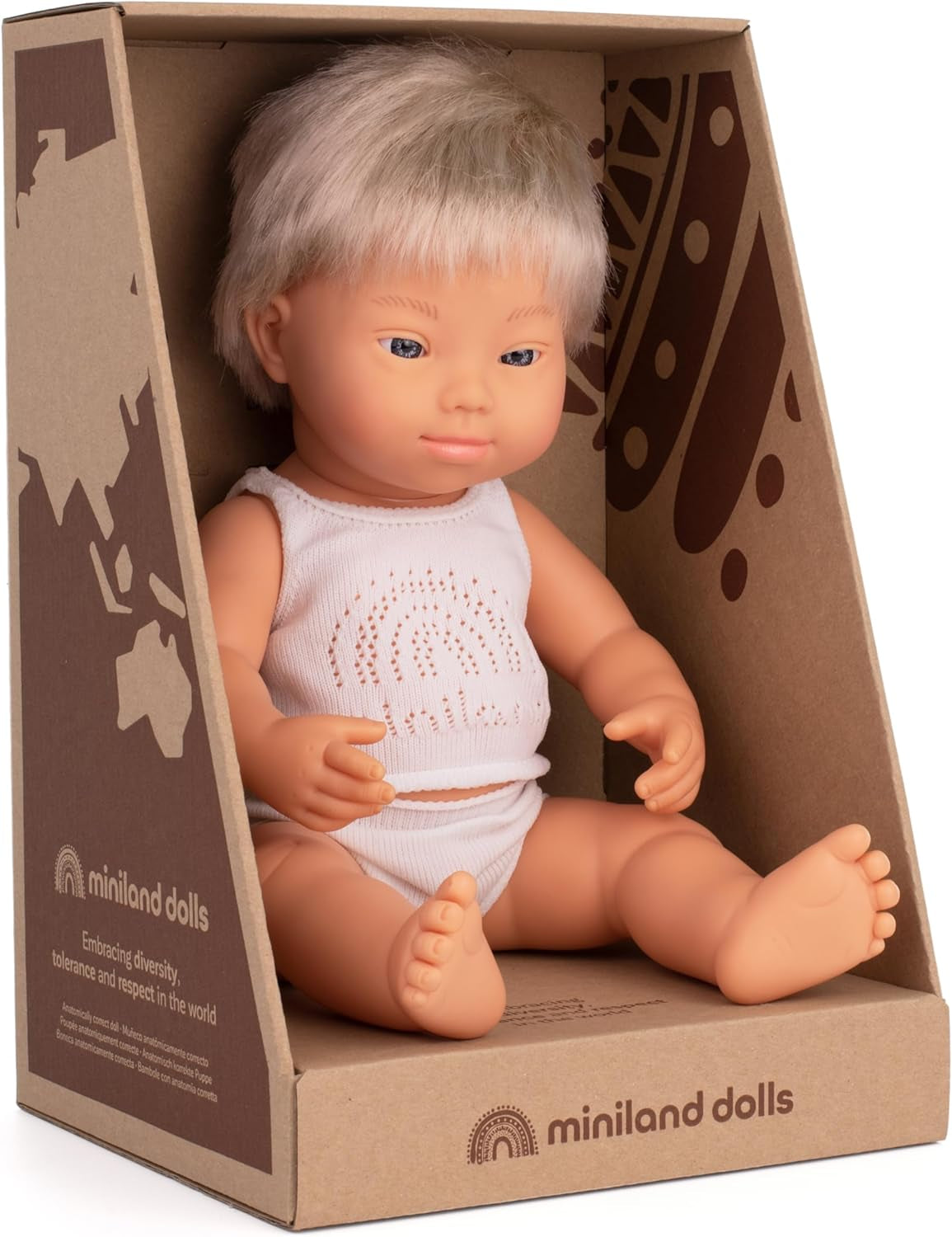 Miniland Dolls : poupée européenne Babypuppe Young, blonde, trisomique en vinyle blanc, 38 cm, présentée avec des vêtements dans une boîte de rangement (31263)