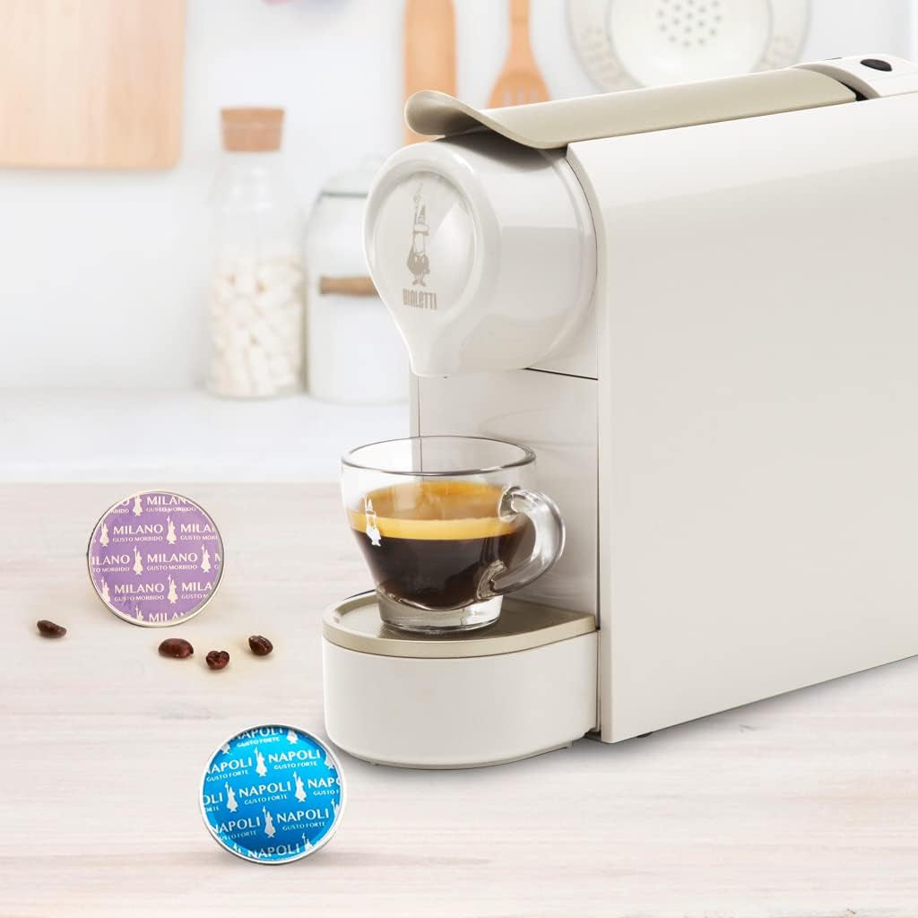 Bialetti Gioia, machine à expresso pour capsules en aluminium, super compacte, réservoir de 500 ml, 50% plastique recyclé, couleur taupe