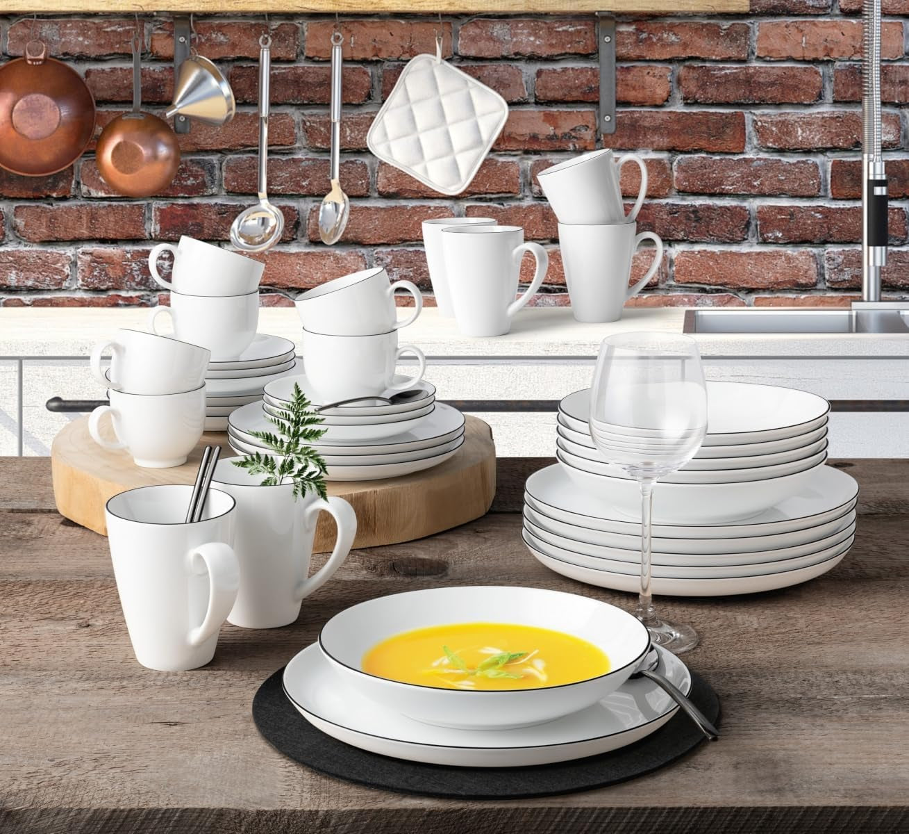 Service de table Seltmann Weiden 001.737148 Lido - 6 assiettes plates + 6 assiettes de fond - 12 pièces - Black Line