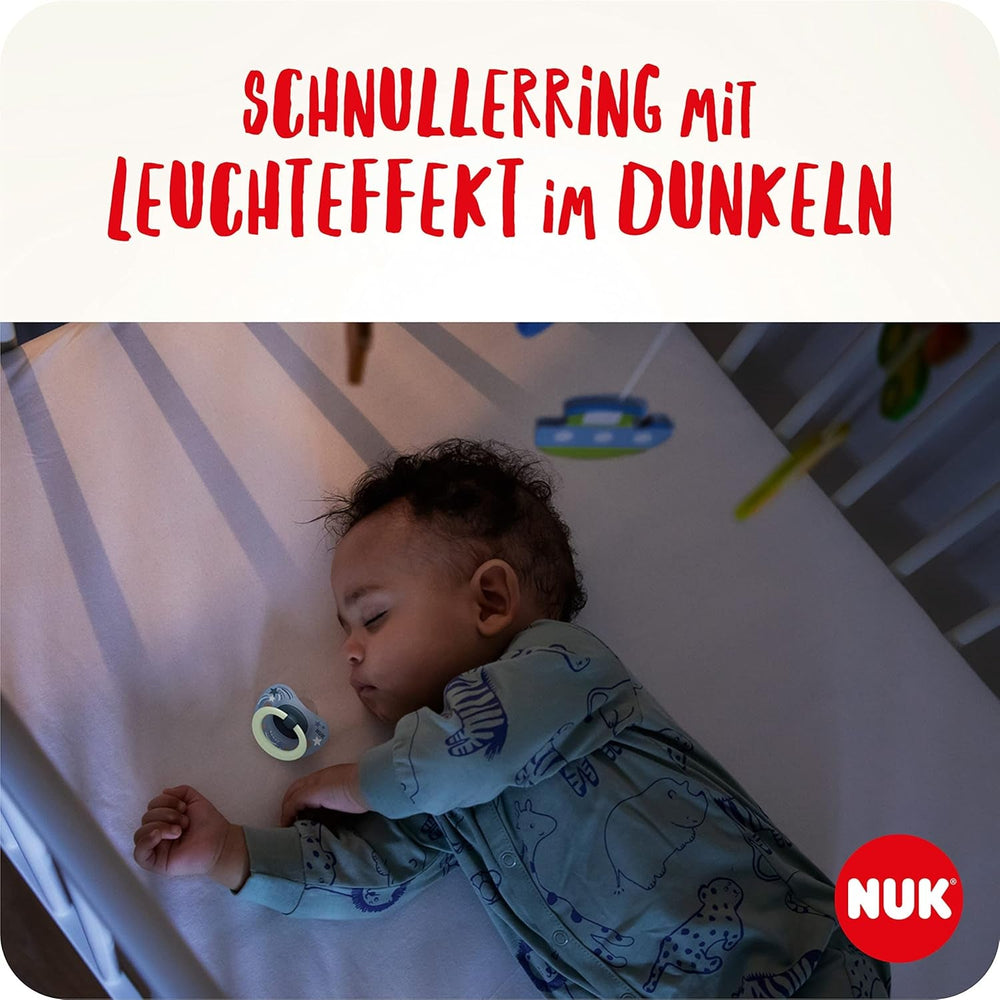 NUK Signature Sucettes jour et nuit pour bébés | 0-6 mois | Calme 95 % des bébés | Sucettes en silicone en forme de cœur sans BPA | Brille dans le noir | Étoiles | Paquet de 4