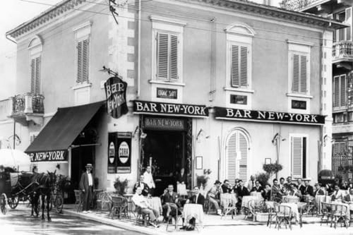 Caffè New York - XXXX - Café en grains, arôme intense mais fin, Arabica et torréfaction moyenne, robuste, à moudre, expresso italien, mélange de bar - haute qualité depuis 1930 - 1 kg, en grains