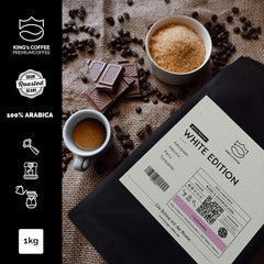 KING'S COFFEE - WHITE EDITION - mélange léger 100 % Arabica d'Éthiopie, du Mexique, du Pérou et de Tanzanie - torréfaction en petits lots en Italie - grains d'espresso entiers pour machines à porte-filtre - 1 kg