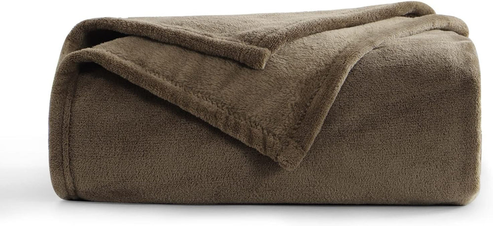 Aisbo Couverture douillette Couverture moelleuse Gris - Couverture polaire 150 x 200 cm XL Couverture de canapé chaude, couverture de vie confortable gris clair douce comme couverture de salon Couverture de canapé pour lits et couvertures d'hiver Besuche den Aisbo-Store Marron 150 x 200 cm